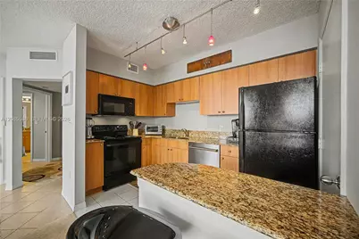 1330 West Ave #2412, Miami Beach, FL 33139 - Photo 6