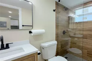 2949 Point E Dr, Aventura, FL 33160 - Photo 30
