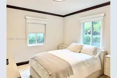2001 Coral Gate Dr, Miami, FL 33145 - Photo 32