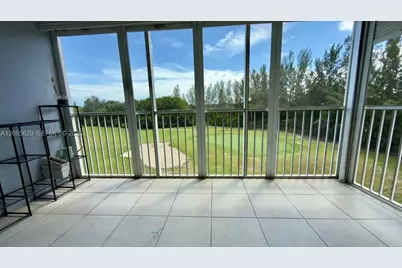 3150 N Palm Aire Dr #503, Pompano Beach, FL 33069 - Photo 8