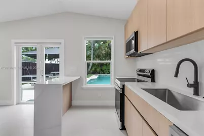 1525 NE 18th Ave, Fort Lauderdale, FL 33304 - Photo 16