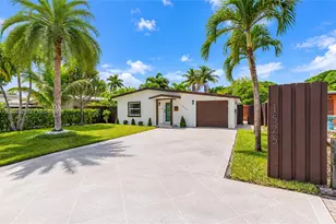 1525 NE 18th Ave, Fort Lauderdale, FL 33304 - Photo 2