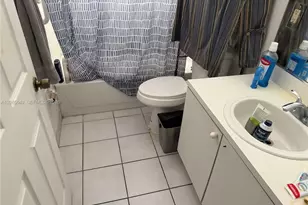 617 SW 1st St, Hallandale Beach, FL 33009 - Photo 12