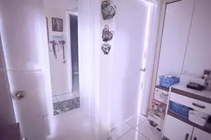 104 SW 9th St, Miami, FL 33130 - Photo 20