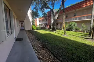7610 Stirling Rd, Davie, FL 33024 - Photo 22