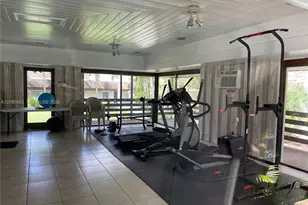 7487 SW 82nd St, Miami, FL 33143 - Photo 14