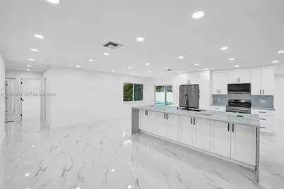 10601 NW 43rd Ct, Coral Springs, FL 33065 - Photo 16