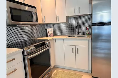 1035 West Ave #404, Miami Beach, FL 33139 - Photo 32