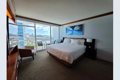 6801 Collins Ave #1014 Legal 1004 Door, Miami Beach, FL 33141 - Photo 12