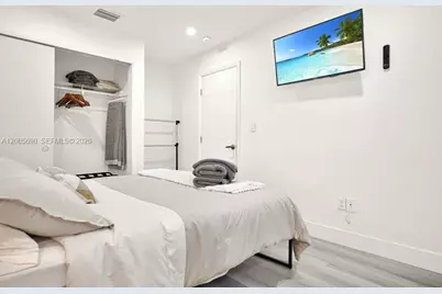 300 NW 82nd Ter #1, Miami, FL 33150 - Photo 10