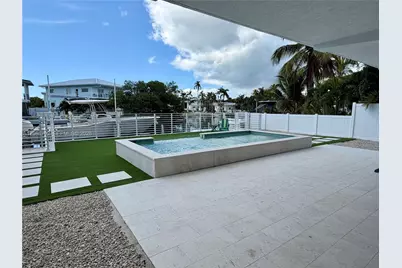 179 Plantation Ave, Plantation Key, FL 33070 - Photo 6