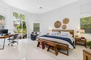 1604 Victoria Pointe Ln, Weston, FL 33327 - Photo 22