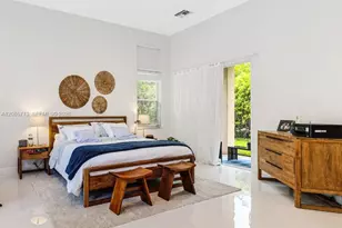 1604 Victoria Pointe Ln, Weston, FL 33327 - Photo 20