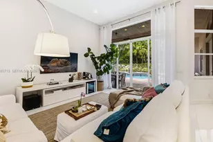 1604 Victoria Pointe Ln, Weston, FL 33327 - Photo 16