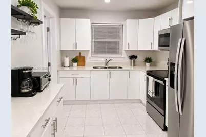 9860 SW 83rd St #1, Miami, FL 33173 - Photo 6
