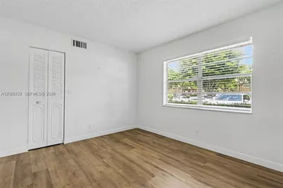 414 SE 10th St #103, Dania Beach, FL 33004 - Photo 12