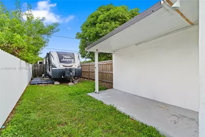 19900 SW 114th Ave, Miami, FL 33157 - Photo 30