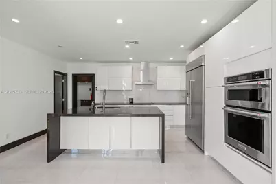 519 Alhambra Cir, Coral Gables, FL 33134 - Photo 32