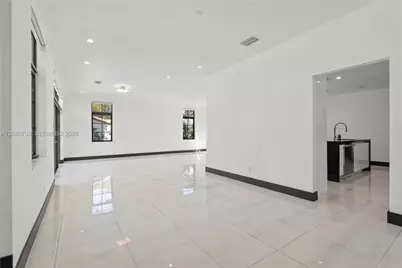 519 Alhambra Cir, Coral Gables, FL 33134 - Photo 14