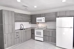 3304 SW 23rd St, Miami, FL 33145 - Photo 8