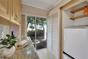 2298 NW 78th Ave, Pembroke Pines, FL 33024 - Photo 22