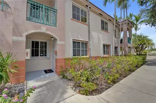 2298 NW 78th Ave, Pembroke Pines, FL 33024 - Photo 2
