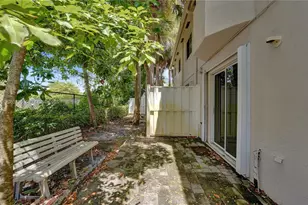 2298 NW 78th Ave, Pembroke Pines, FL 33024 - Photo 34