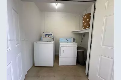 1105 NE 5th Ter #4, Fort Lauderdale, FL 33304 - Photo 24