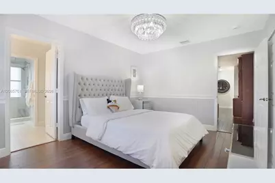 1606 Victoria Pointe Cir, Weston, FL 33327 - Photo 24