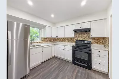 3128 Coconut Grove Dr, Coral Gables, FL 33134 - Photo 10