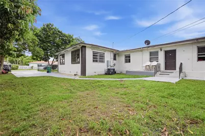 65 NW 118th St, Miami, FL 33168 - Photo 8