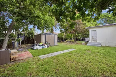 65 NW 118th St, Miami, FL 33168 - Photo 24