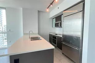 55 SE 6th St, Miami, FL 33131 - Photo 18
