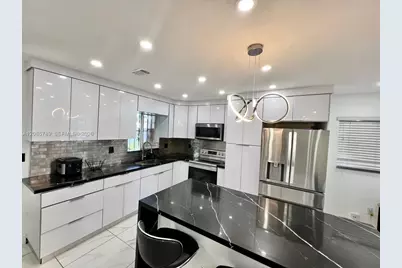 3810 NW 197th Ter #3810, Miami Gardens, FL 33055 - Photo 2