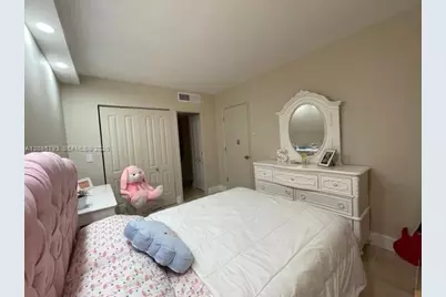 3625 N Country Club Dr #704, Aventura, FL 33180 - Photo 22