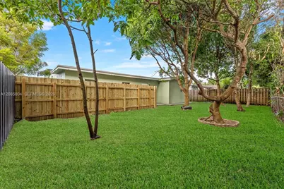 2610 NW 83rd Ave, Sunrise, FL 33322 - Photo 18