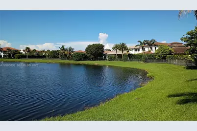1280 SW 113th Way, Pembroke Pines, FL 33025 - Photo 8