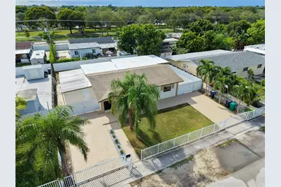 19720 SW 116th Ave, Miami, FL 33157 - Photo 4