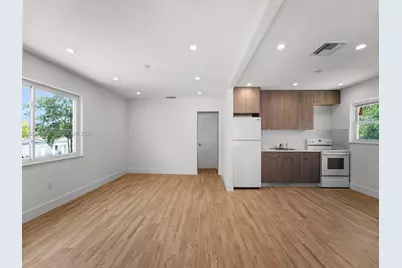238 NW 41st Ave #0, Miami, FL 33126 - Photo 2