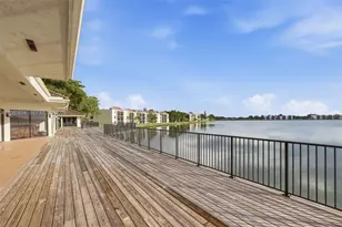 111 Lake Emerald Dr, Oakland Park, FL 33309 - Photo 22