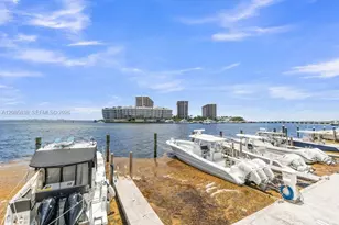 1600 S Bayshore Ln, Miami, FL 33133 - Photo 42