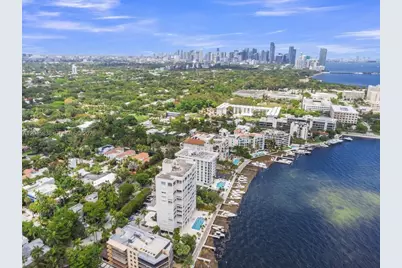 1600 S Bayshore Ln #4C, Miami, FL 33133 - Photo 2