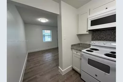 2500 Johnson St #8, Hollywood, FL 33020 - Photo 10