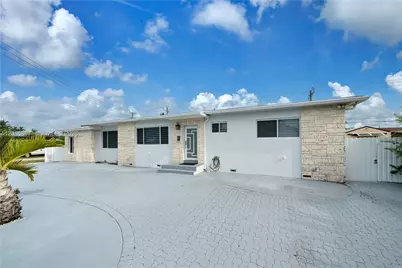 9365 SW 44th St, Miami, FL 33165 - Photo 1