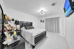 9365 SW 44th St, Miami, FL 33165 - Photo 32