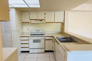 9266 W Atlantic Blvd, Coral Springs, FL 33071 - Photo 6