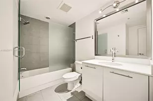 92 SW 3rd St, Miami, FL 33130 - Photo 12