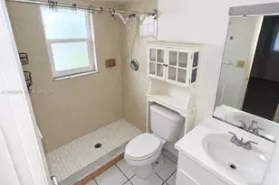 1328 SE 15th Pl, Cape Coral, FL 33990 - Photo 14