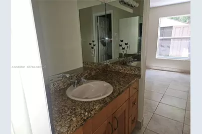 2500 NE 193rd St #2502, Miami, FL 33180 - Photo 8