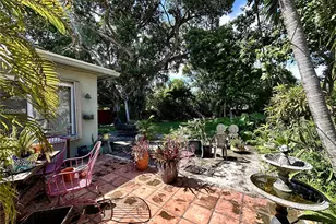 2431 Washington St, Hollywood, FL 33020 - Photo 22